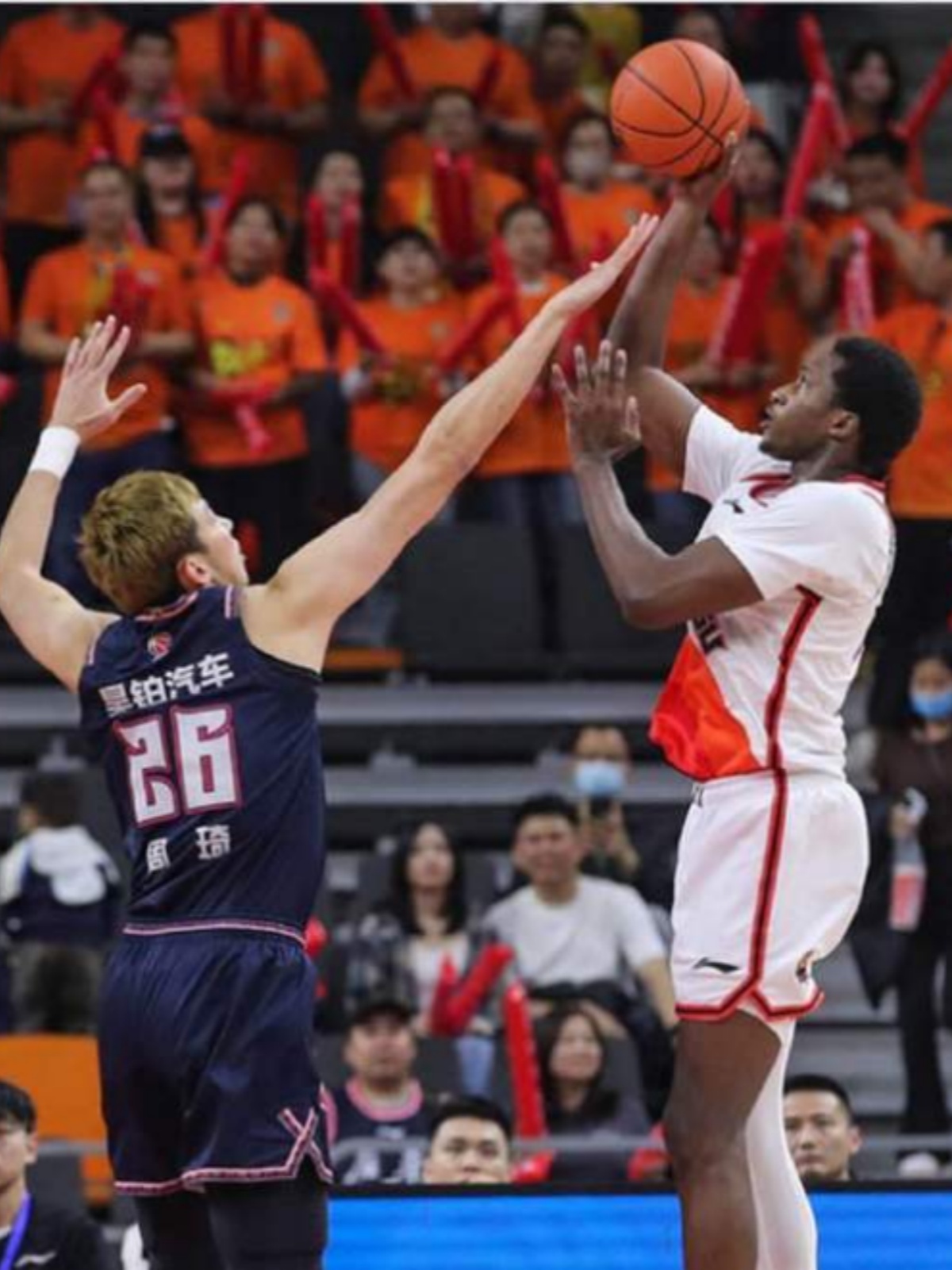 冲刺阶段奥兰多魔术调整名单以备欧篮联，回应争议环节打磨，压力陡增，赛程密集仍需轮换的简单介绍-爱游戏欢迎页